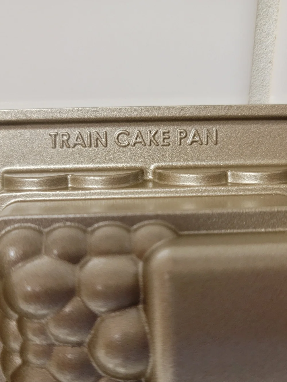 Williams Sonoma Railway 3D Train Cake Pan